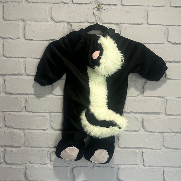 Adorable Costume for Kids Size 6-12 M - Picture 6 of 7